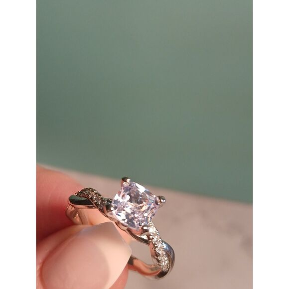 18K White Gold Plated Princess-Cut Moissanite Twisted Vine Ring – High Sparkle - Picture 4 of 12